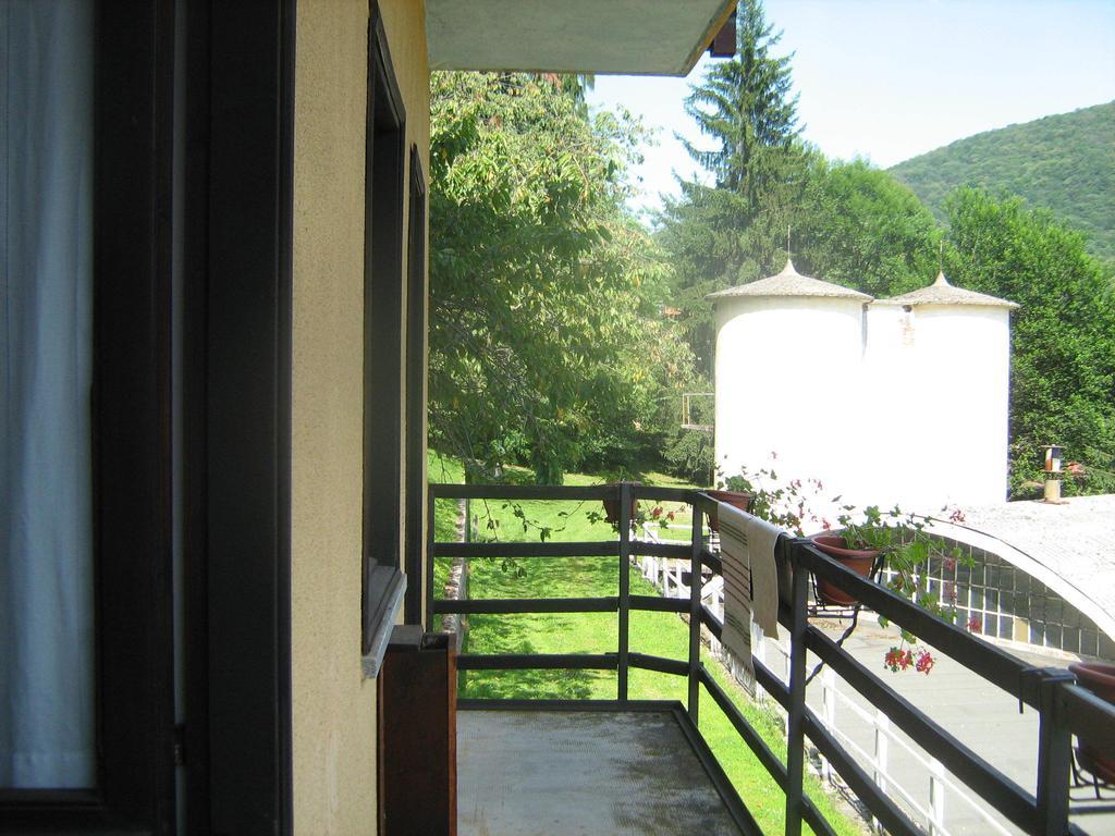 Bed and Breakfast Fattoria Del Pino Орта-Сан-Джулио Номер фото