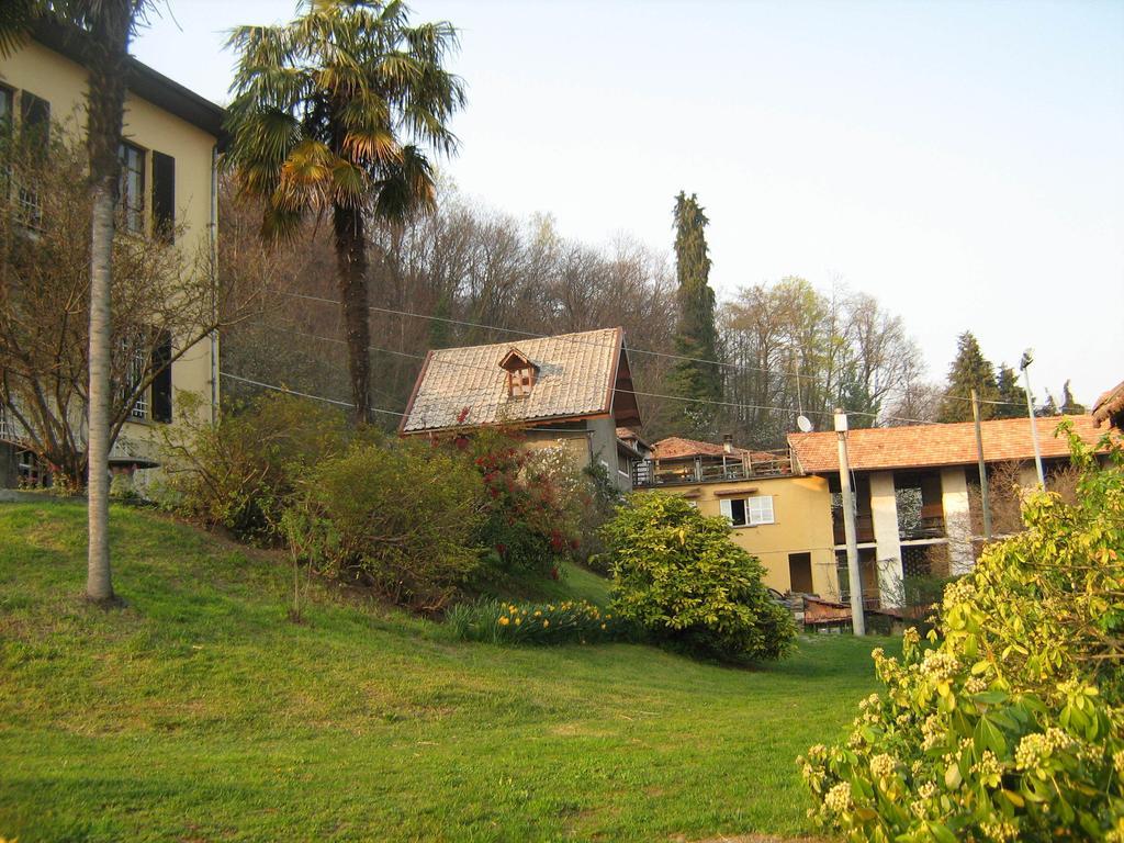 Bed and Breakfast Fattoria Del Pino Орта-Сан-Джулио Экстерьер фото